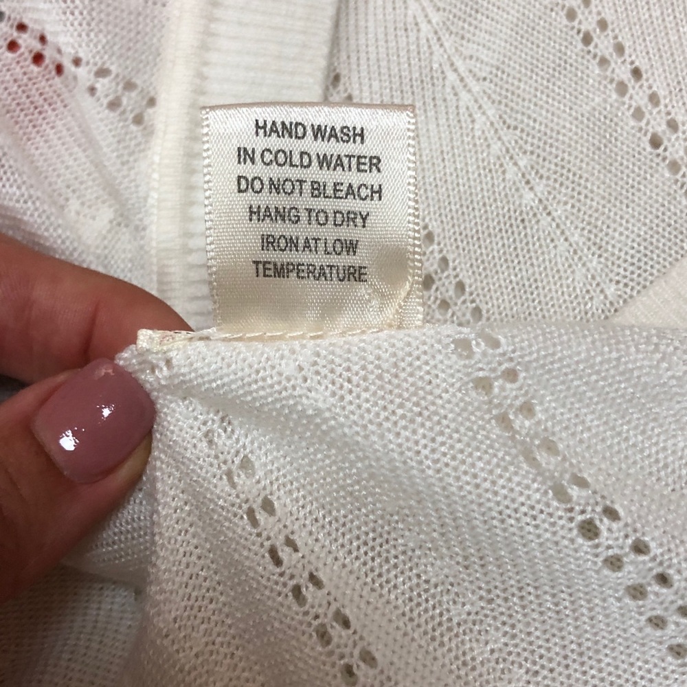 Freeway Bohemian Cold Shoulder Top - Size M- NWT - Picture 7 of 8